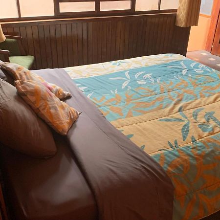 Hostel Santa Canela Cuenca Exteriör bild