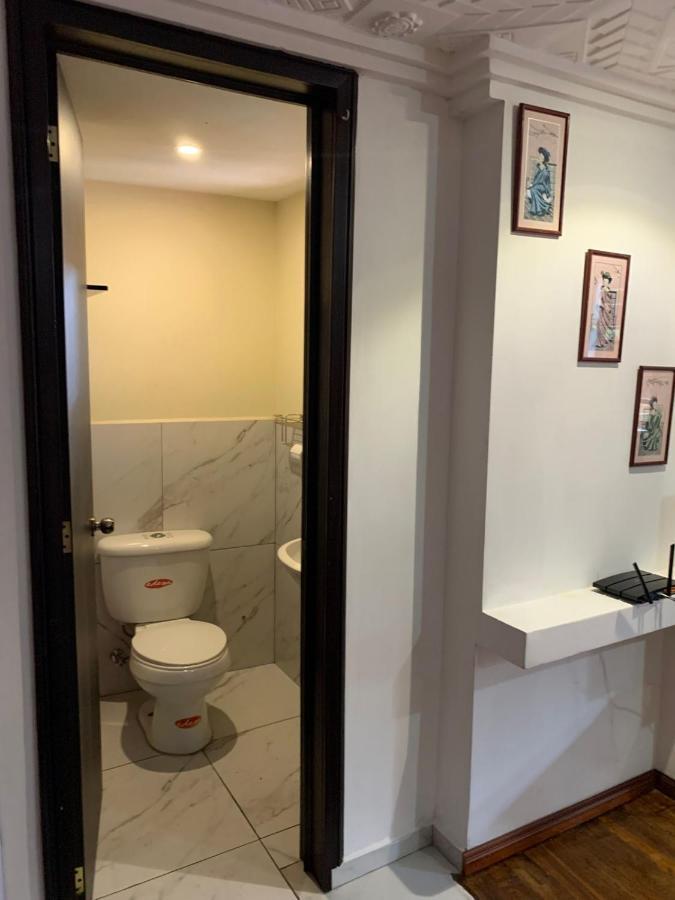 Hostel Santa Canela Cuenca Exteriör bild