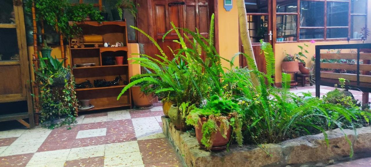 Hostel Santa Canela Cuenca Exteriör bild